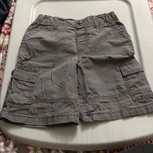 Boys M (5/6) Dark gray shorts